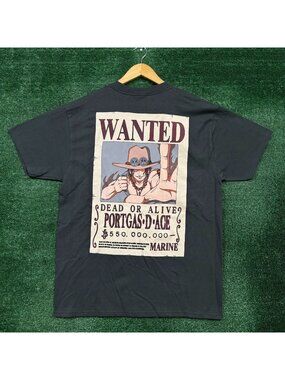 One Piece Wanted Poster T-Shirt Size Large